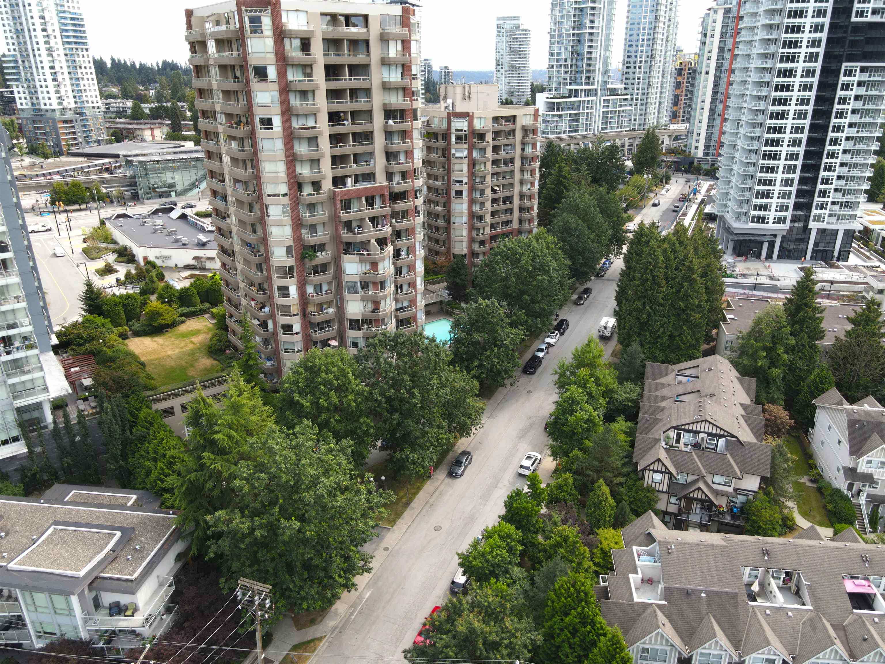 903 738 FARROW STREET Unit: 903