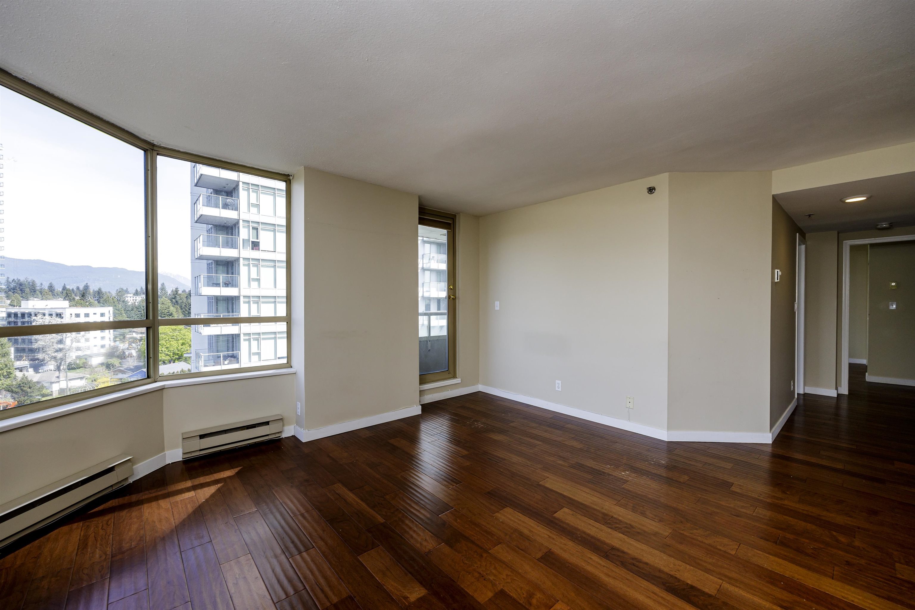 903 738 FARROW STREET Unit: 903
