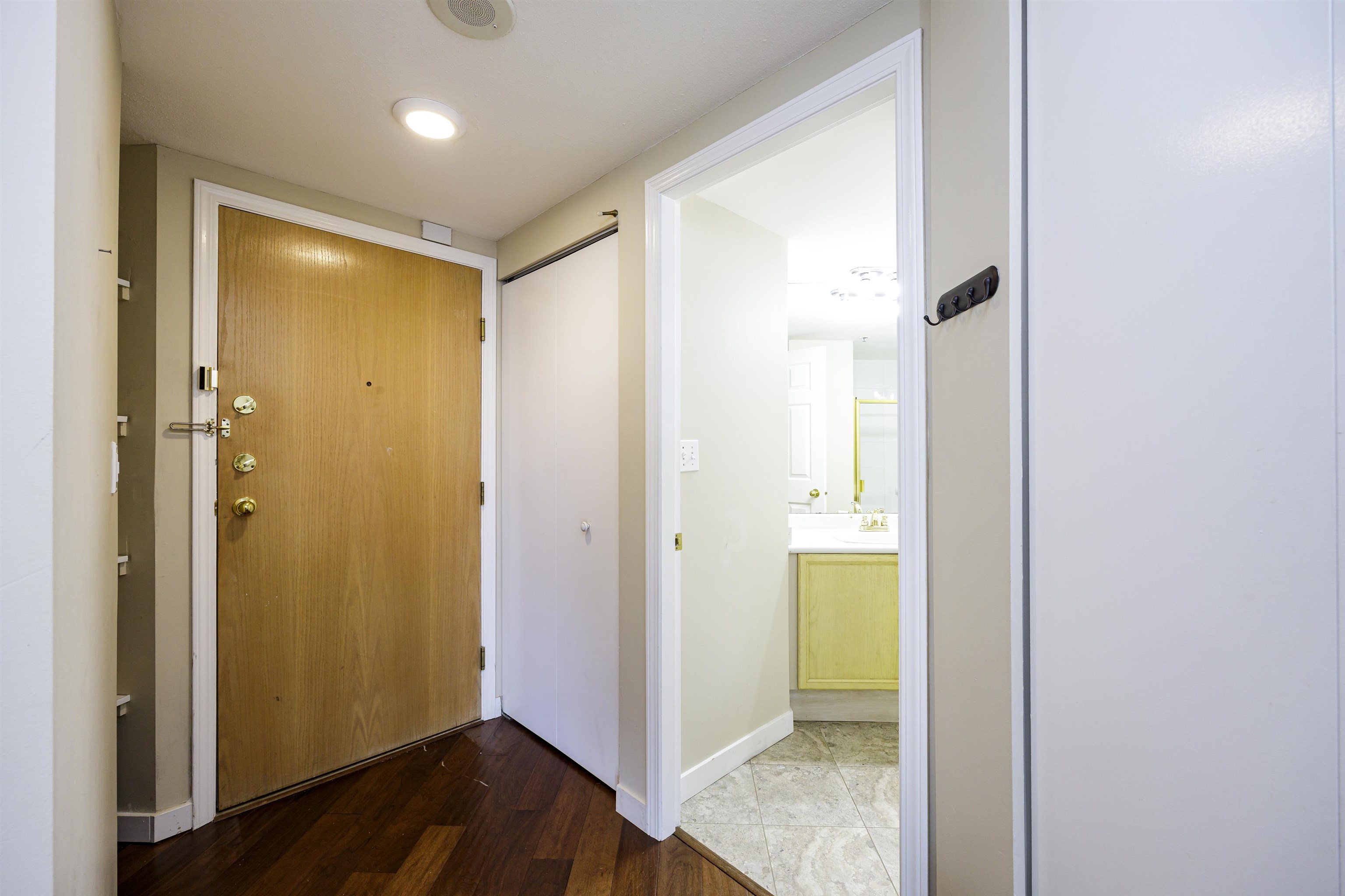 903 738 FARROW STREET Unit: 903