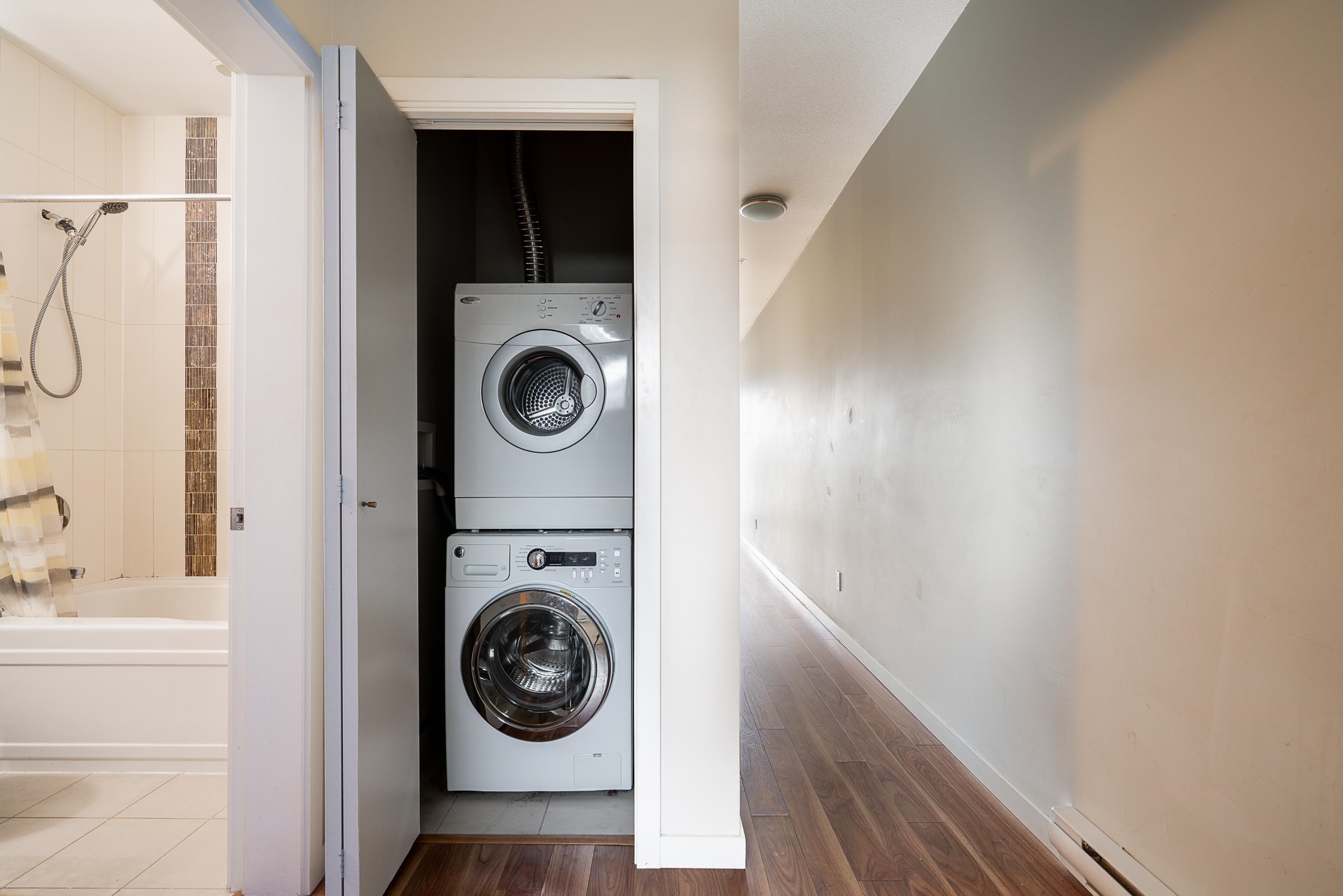 PH16 5388 GRIMMER STREET Unit: PH16