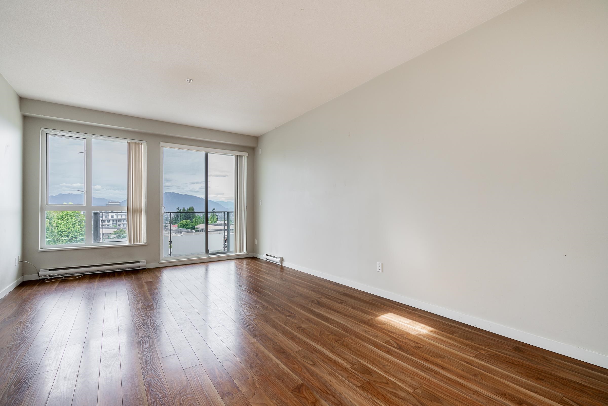 PH16 5388 GRIMMER STREET Unit: PH16