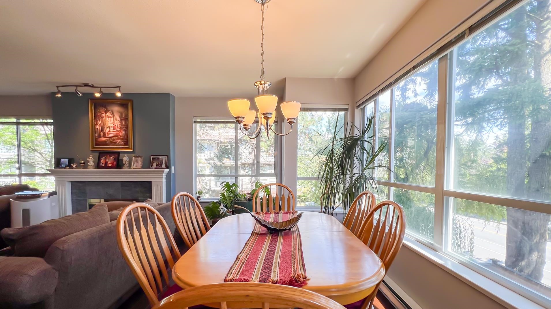 202 15375 17 AVENUE Unit: 202
