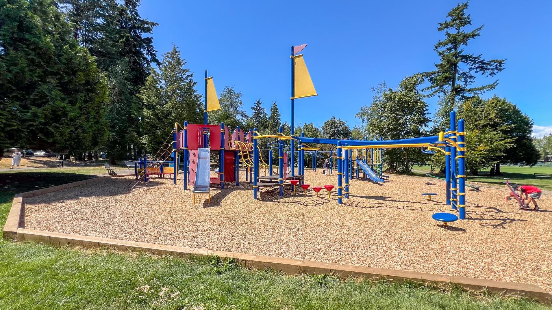 202 15375 17 AVENUE Unit: 202
