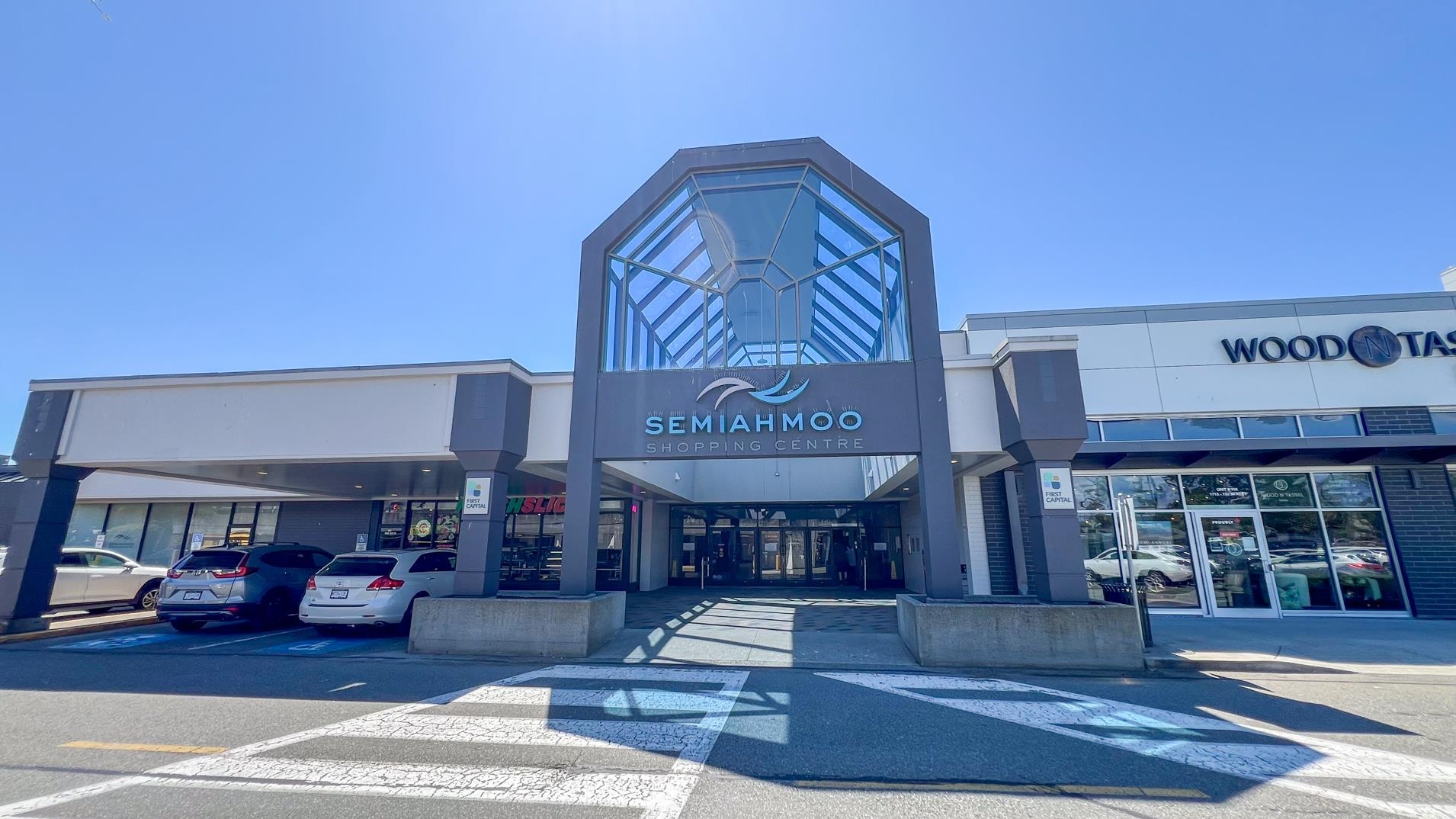 202 15375 17 AVENUE Unit: 202