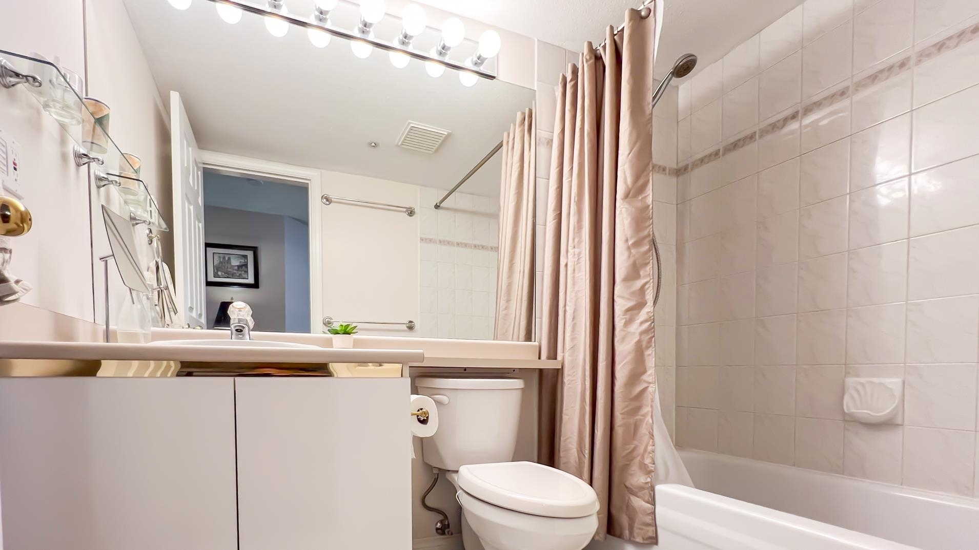 202 15375 17 AVENUE Unit: 202