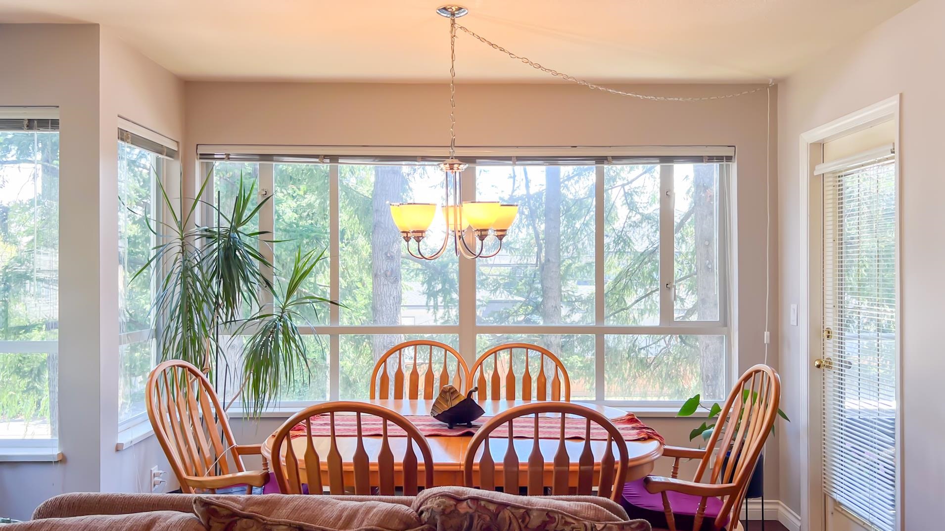 202 15375 17 AVENUE Unit: 202