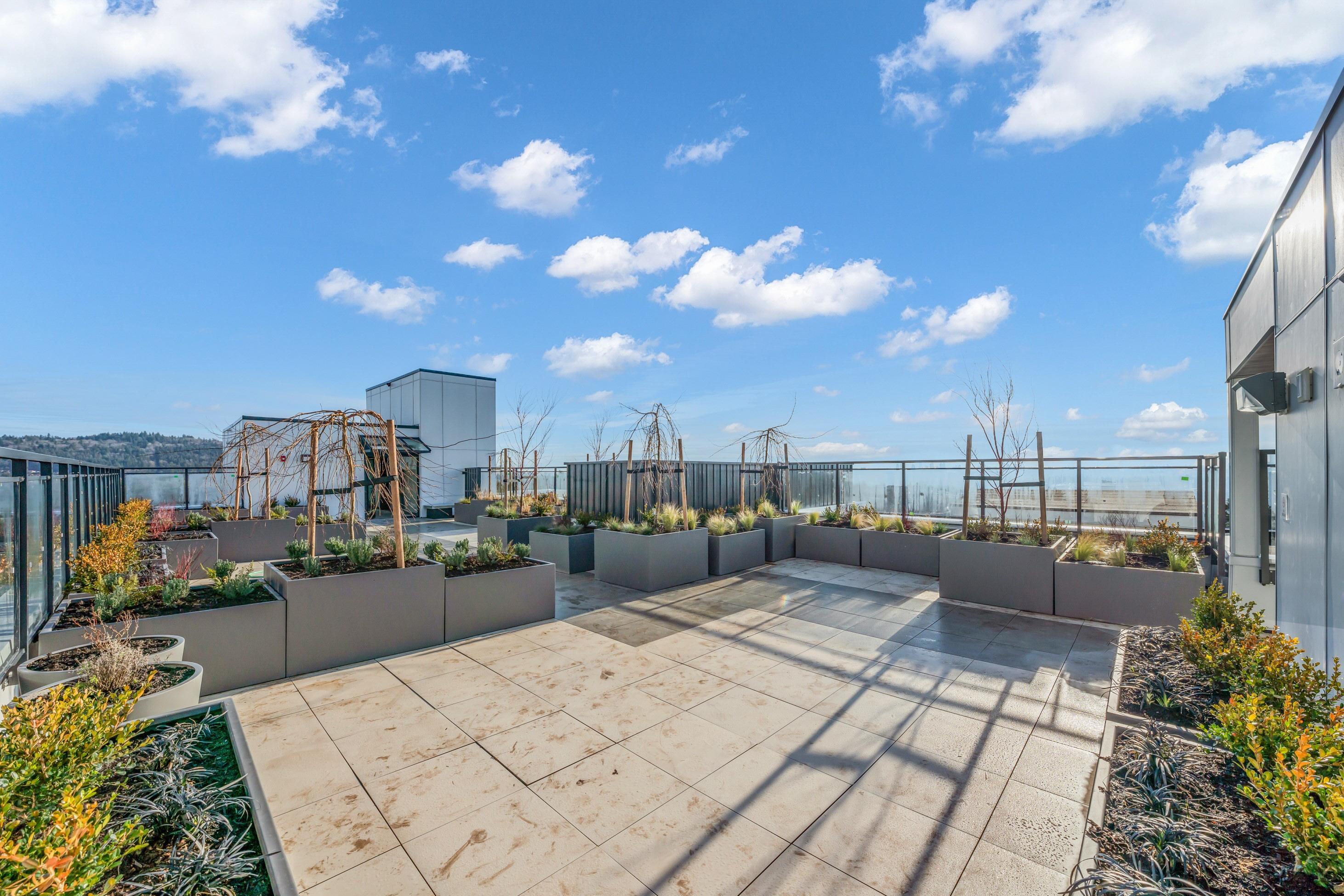 404 5535 HASTINGS STREET Unit: 404