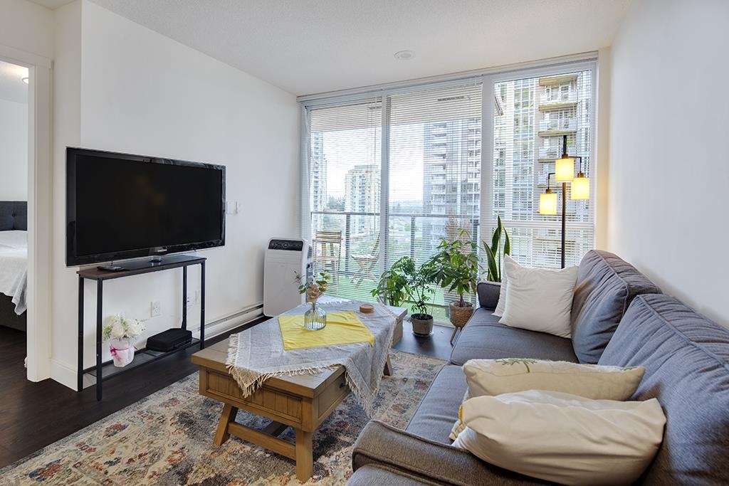 1106 3007 GLEN DRIVE Unit: 1106