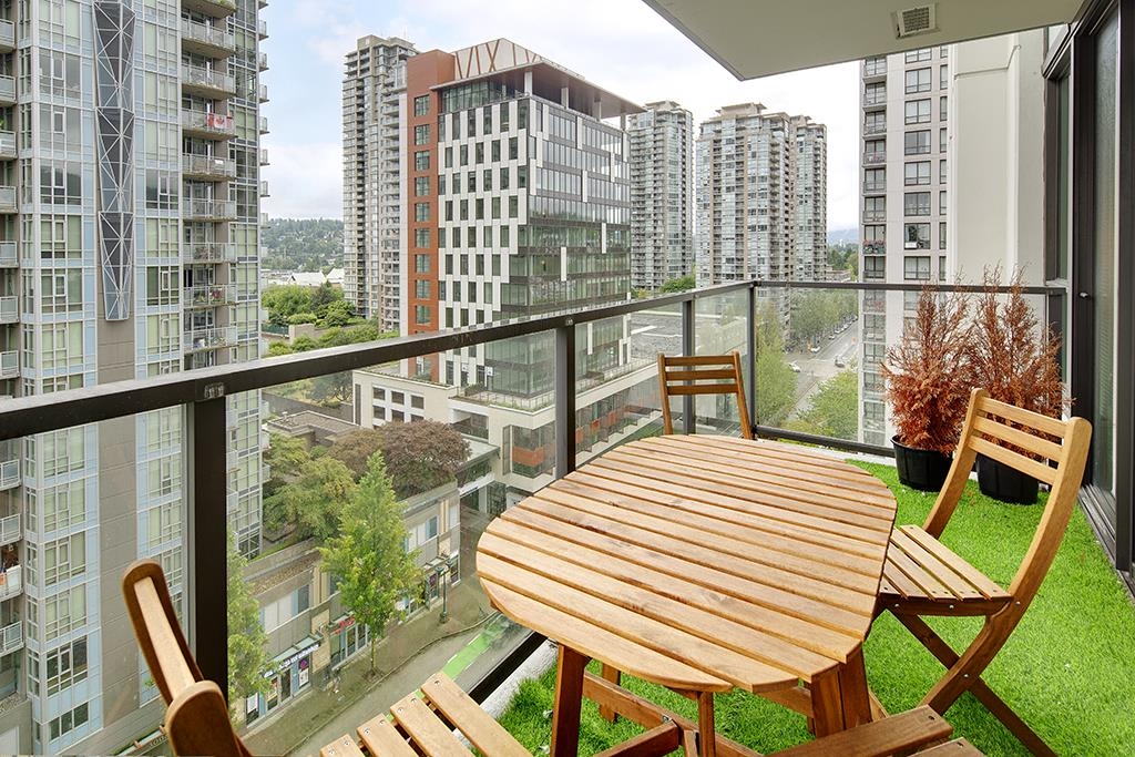 1106 3007 GLEN DRIVE Unit: 1106