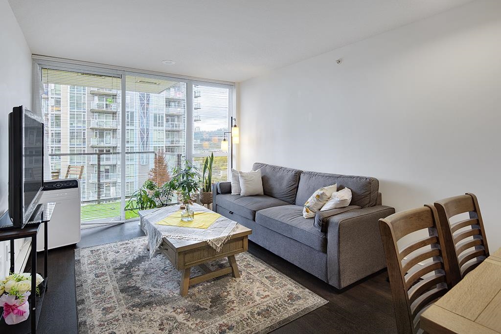 1106 3007 GLEN DRIVE Unit: 1106