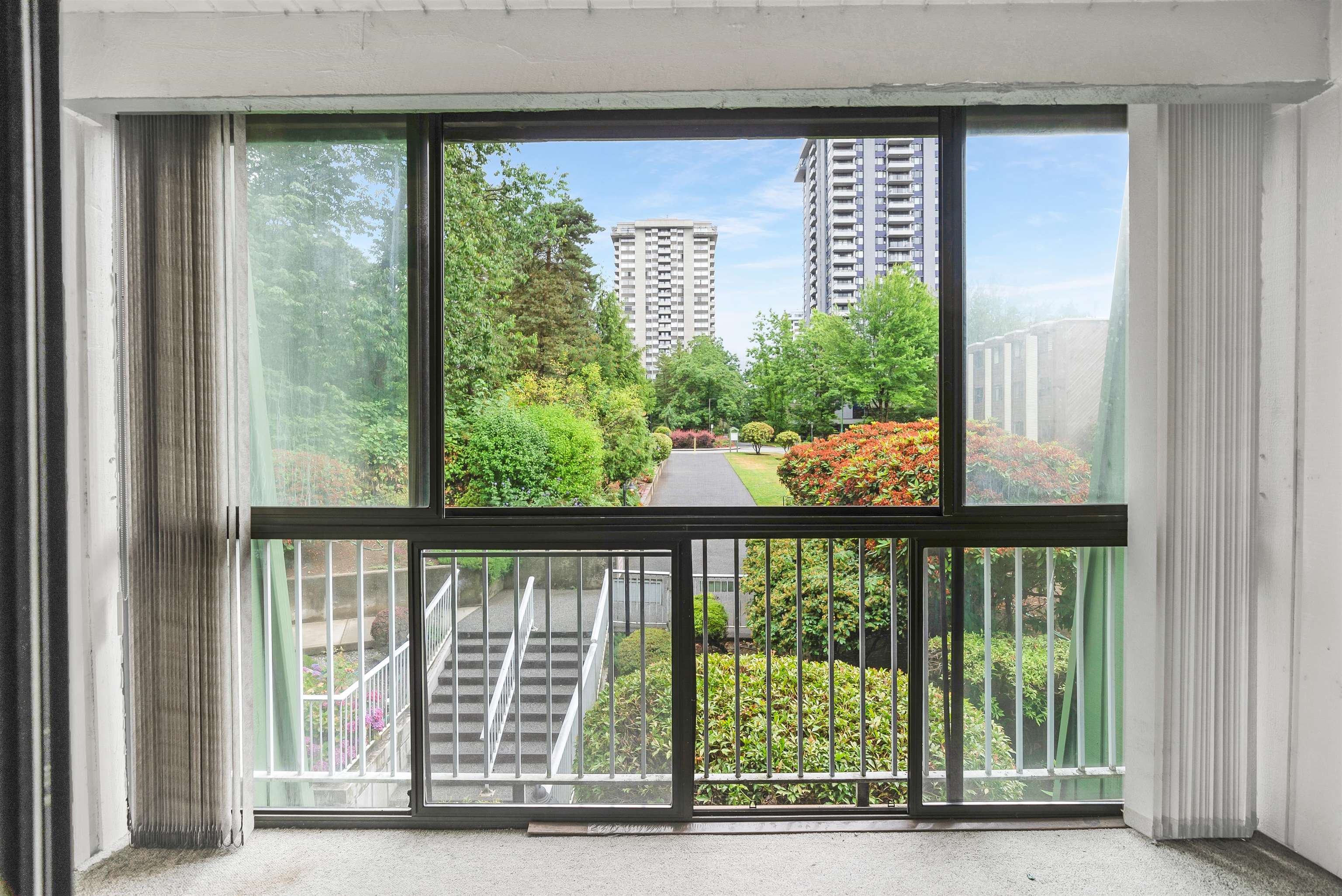 217 3901 CARRIGAN COURT Unit: 217