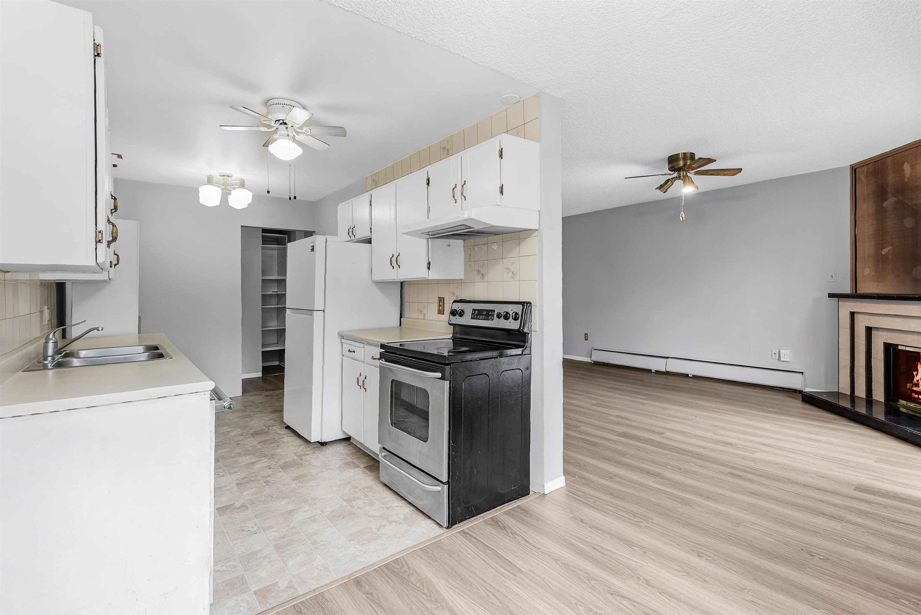 217 3901 CARRIGAN COURT Unit: 217