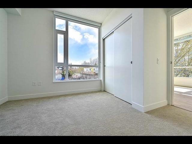 210 469 W KING EDWARD AVENUE Unit: 210