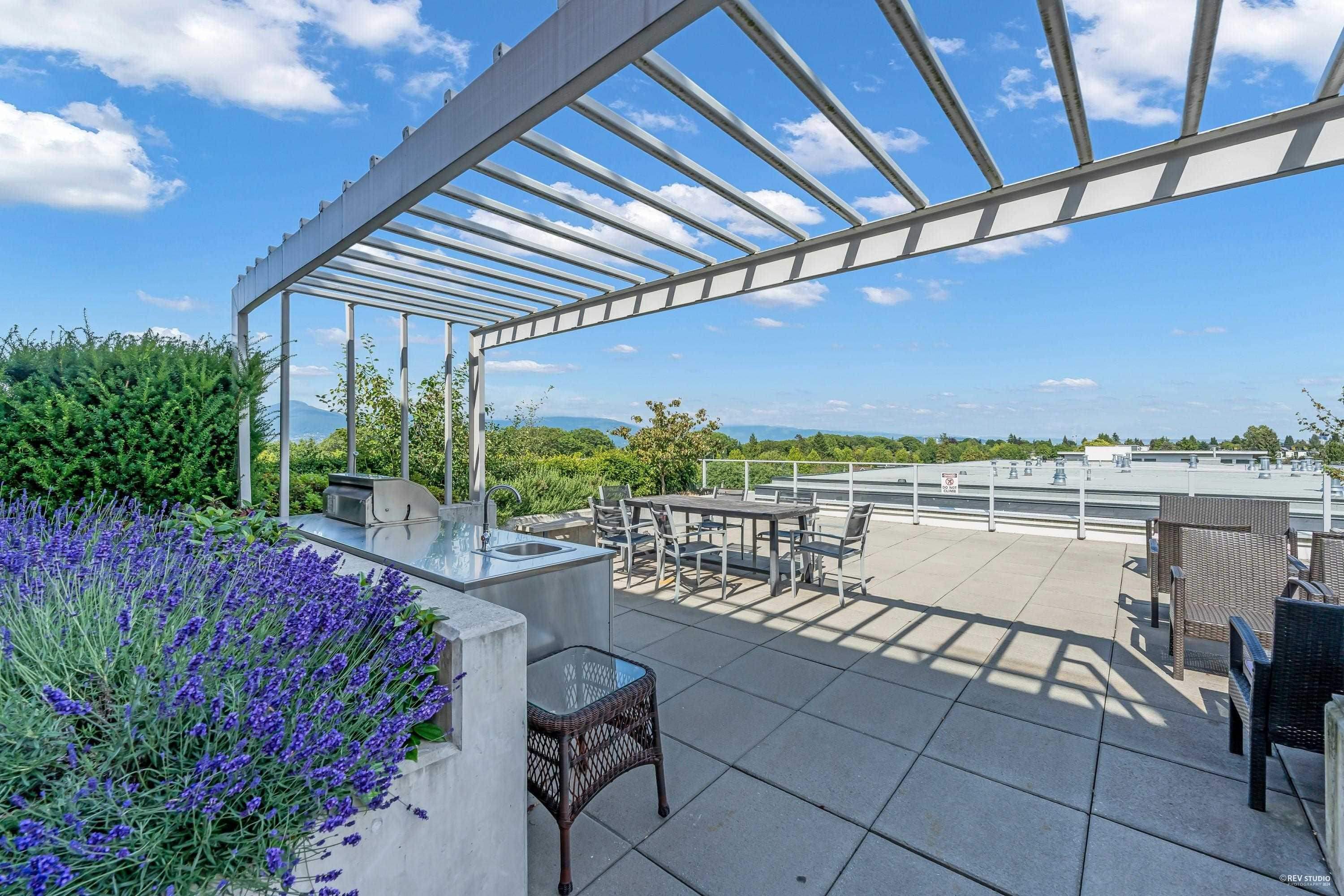 210 469 W KING EDWARD AVENUE Unit: 210