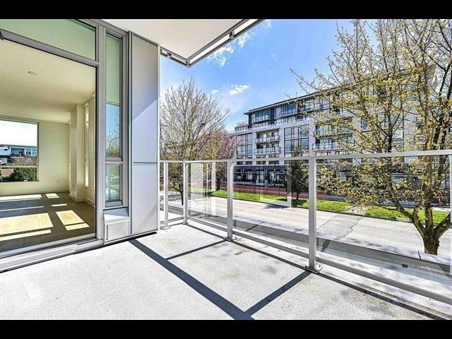 210 469 W KING EDWARD AVENUE Unit: 210