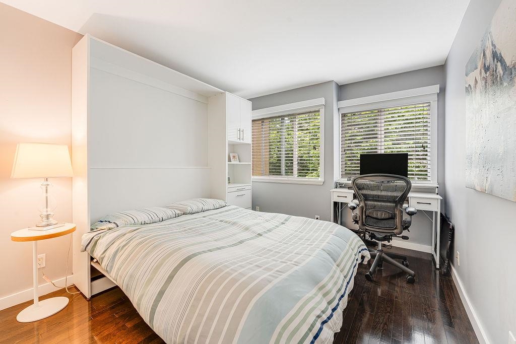 304 650 MOBERLY ROAD Unit: 304