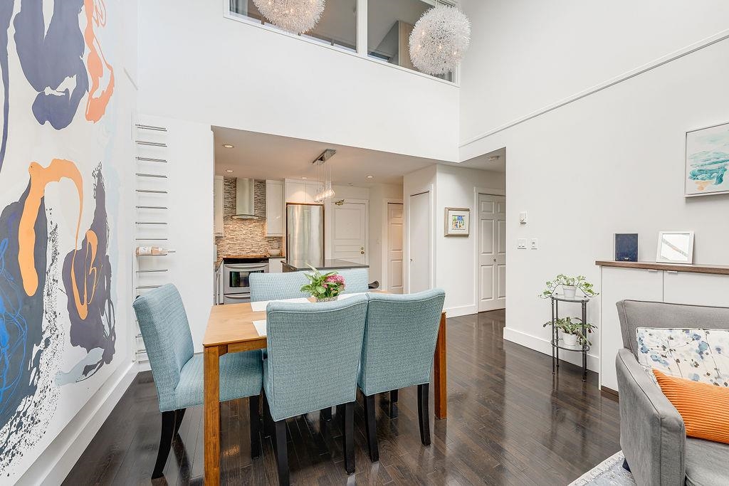 304 650 MOBERLY ROAD Unit: 304