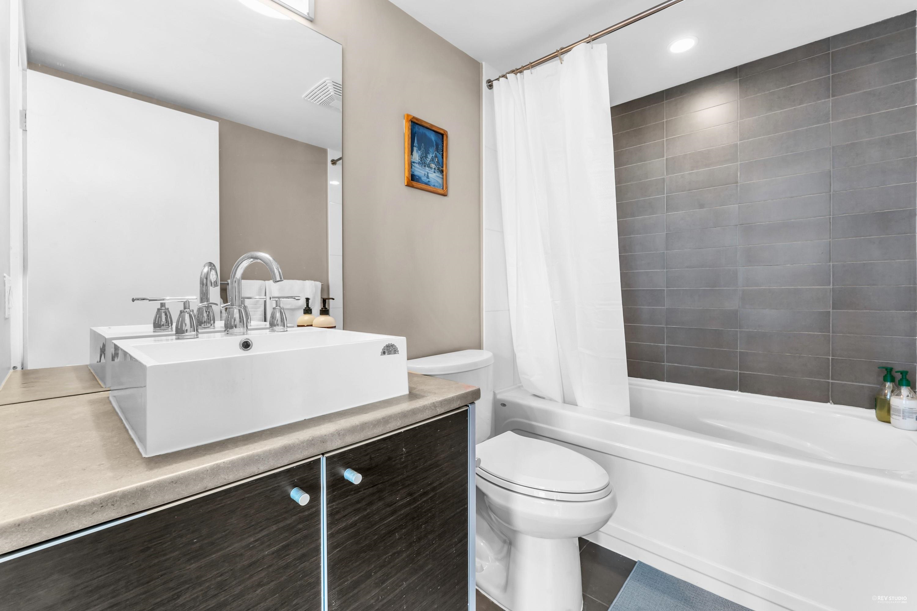 1207 13688 100 AVENUE Unit: 1207