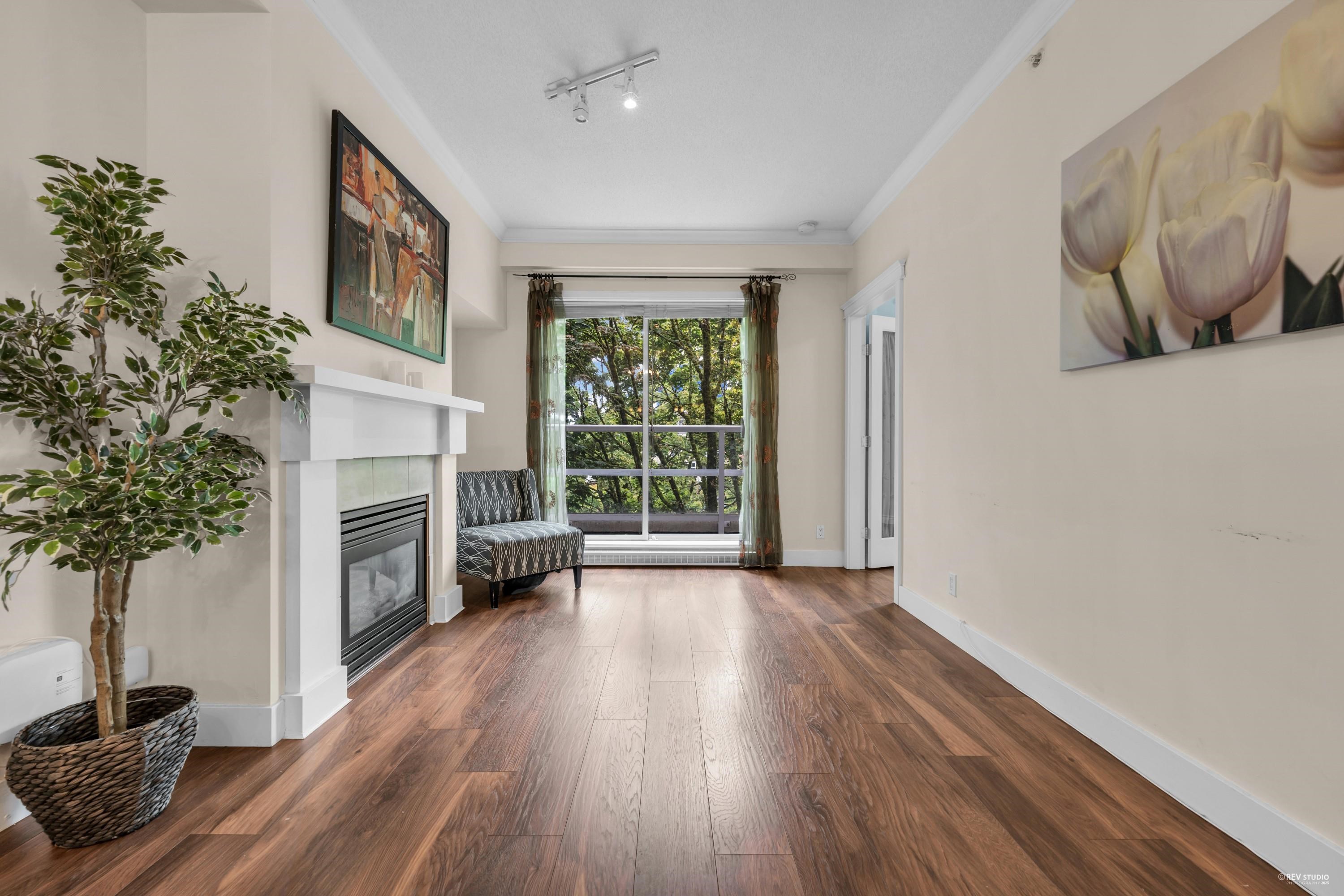 304 5790 EAST BOULEVARD Unit: 304