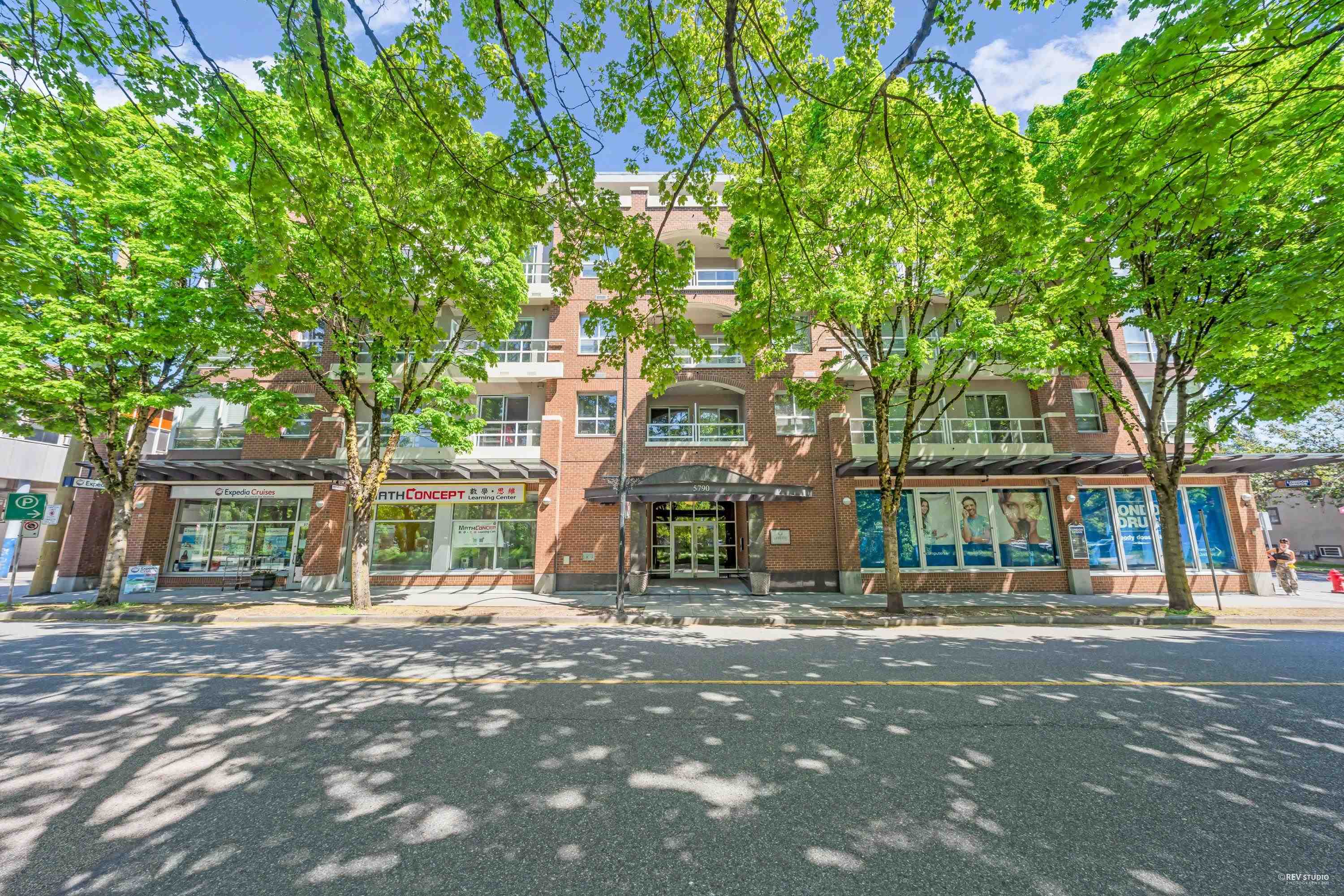 304 5790 EAST BOULEVARD Unit: 304