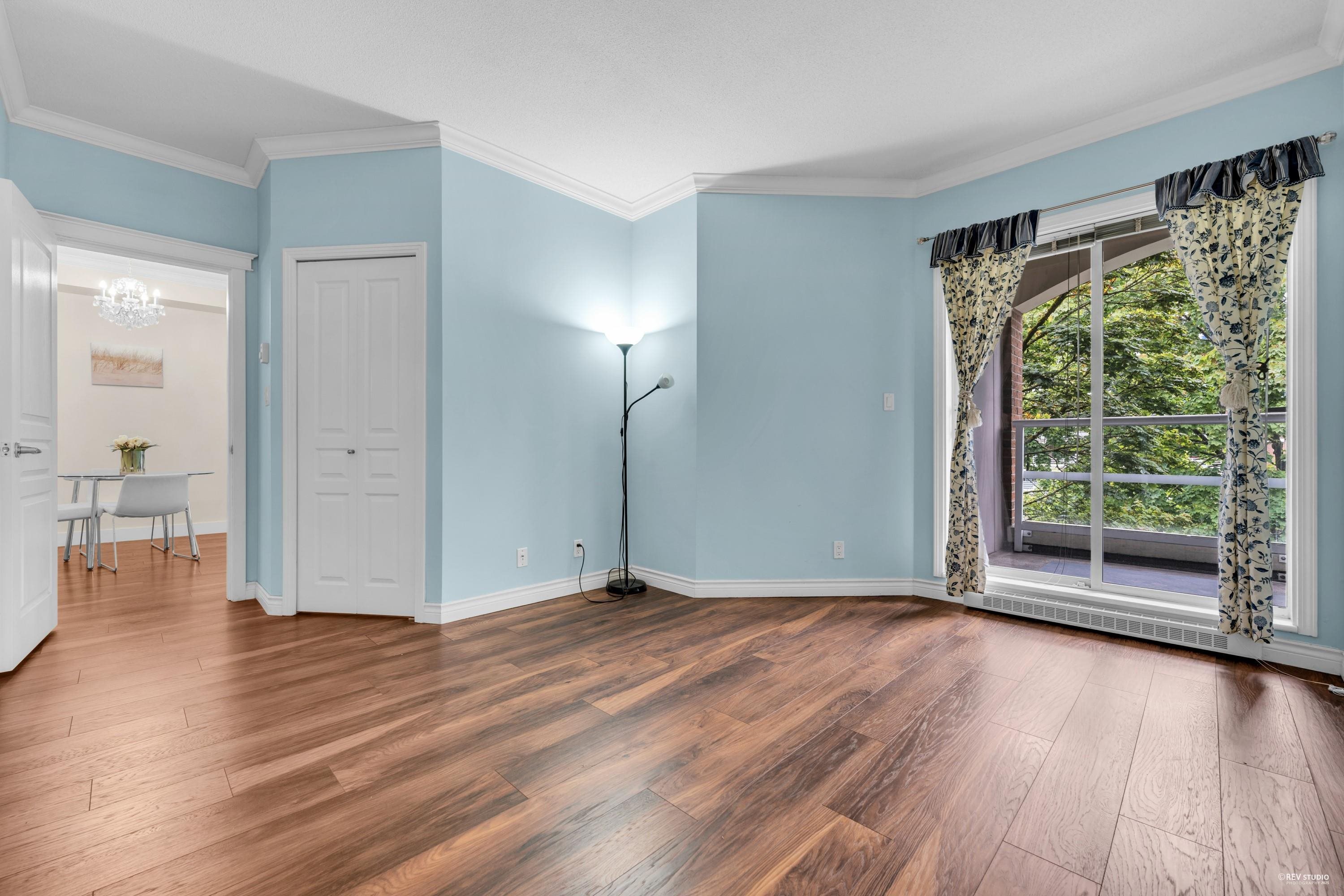 304 5790 EAST BOULEVARD Unit: 304