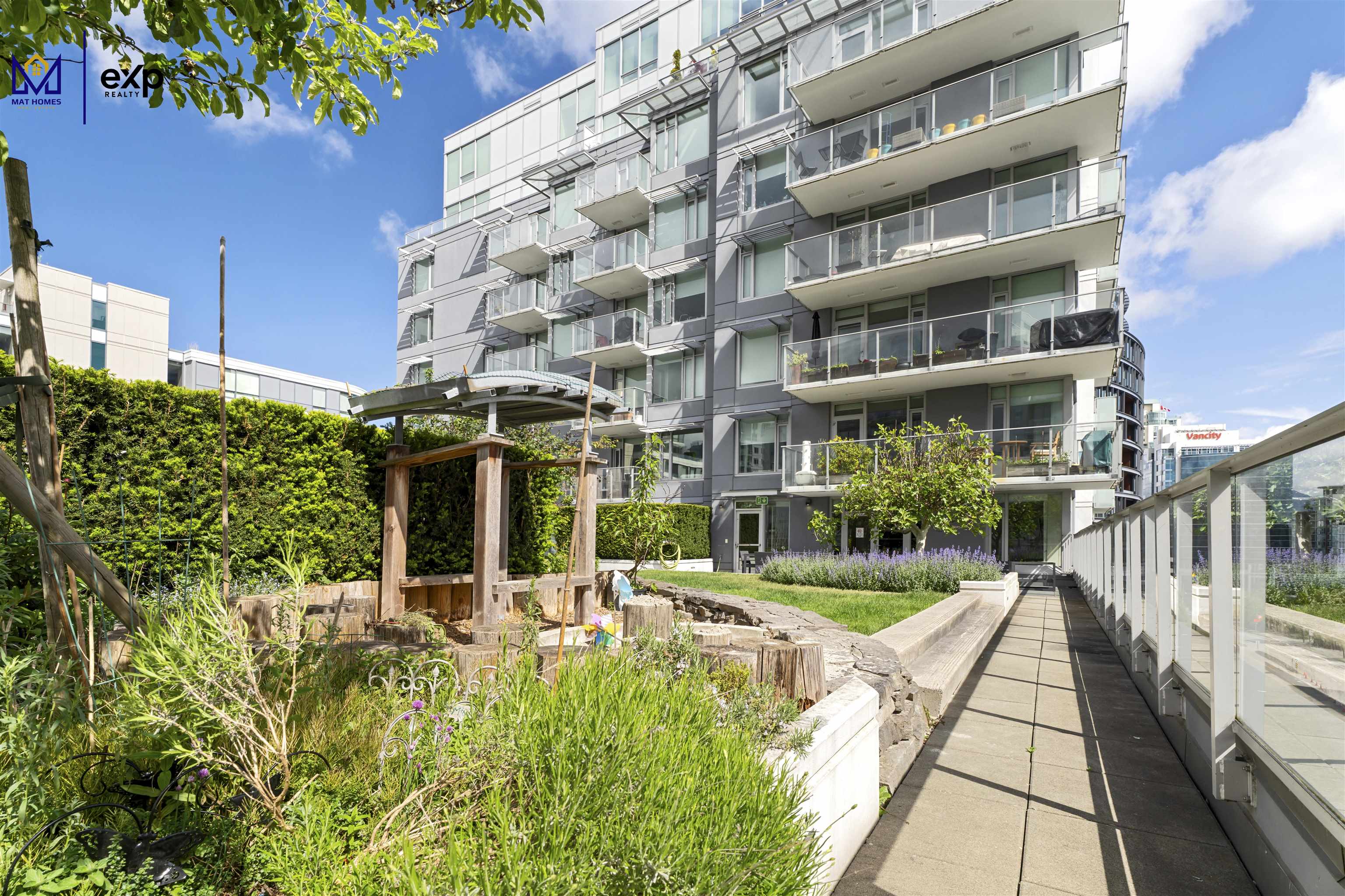 406 1661 QUEBEC STREET Unit: 406