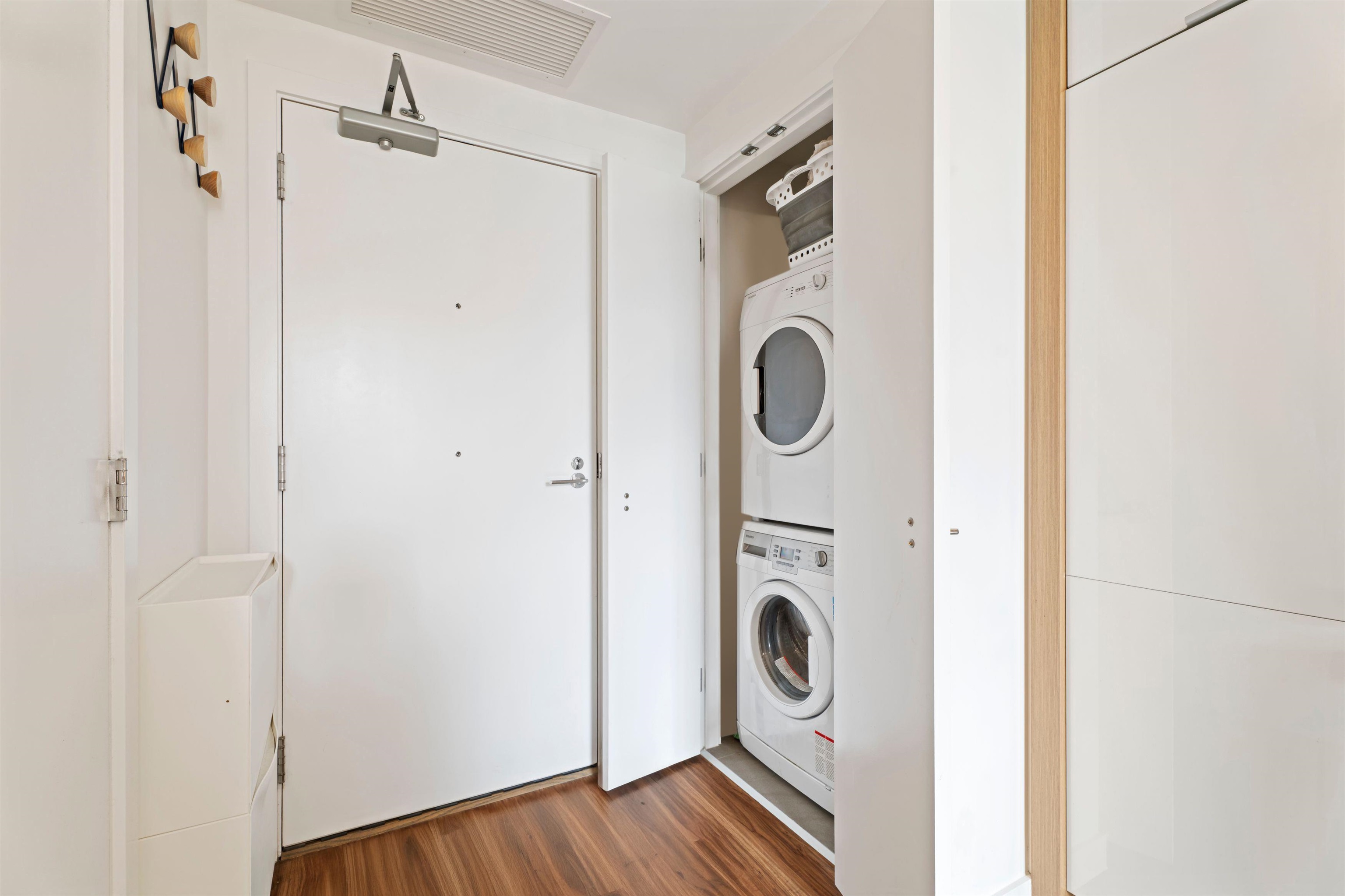 406 1661 QUEBEC STREET Unit: 406