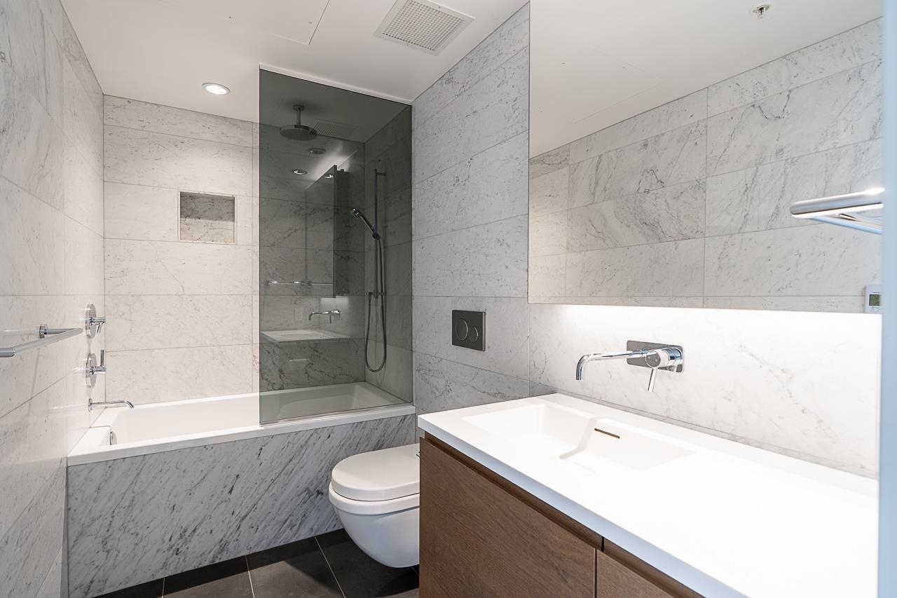 2102 1289 HORNBY STREET Unit: 2102