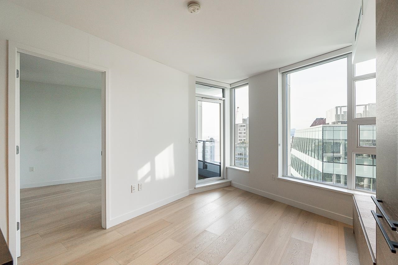 2102 1289 HORNBY STREET Unit: 2102
