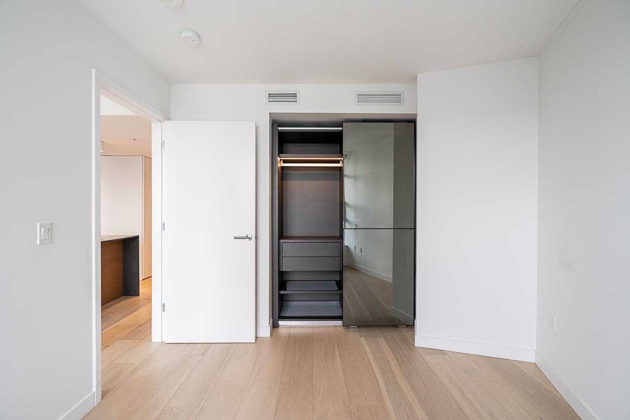 2102 1289 HORNBY STREET Unit: 2102