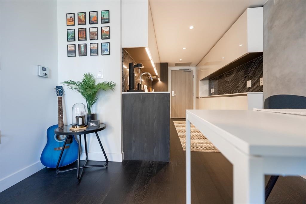 1206 1111 RICHARDS STREET Unit: 1206