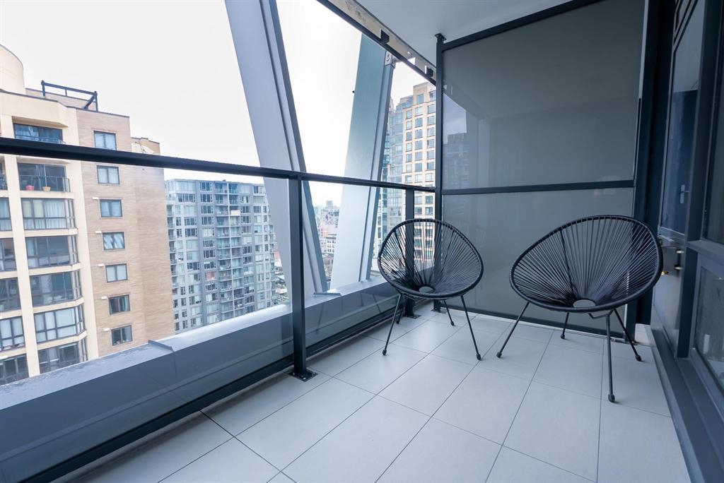1206 1111 RICHARDS STREET Unit: 1206