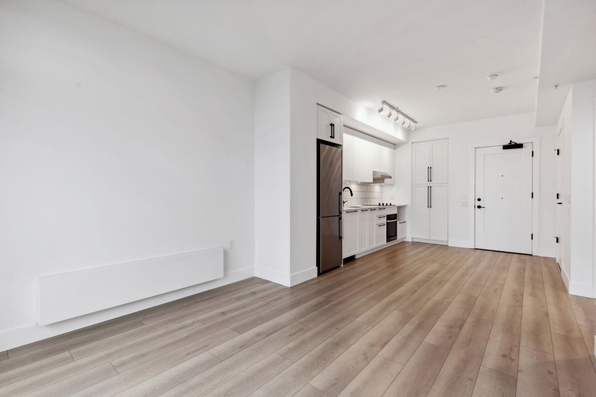 905 8750 UNIVERSITY CRESCENT Unit: 905