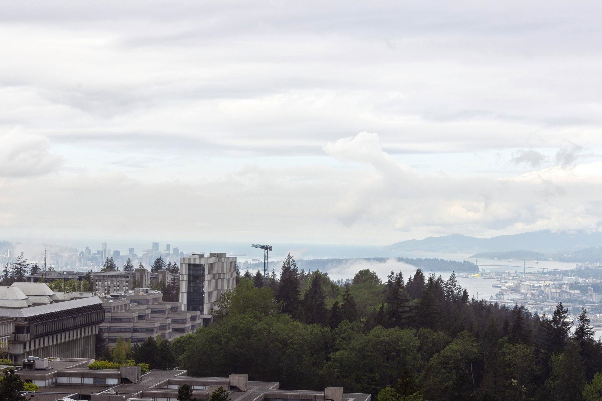 905 8750 UNIVERSITY CRESCENT Unit: 905