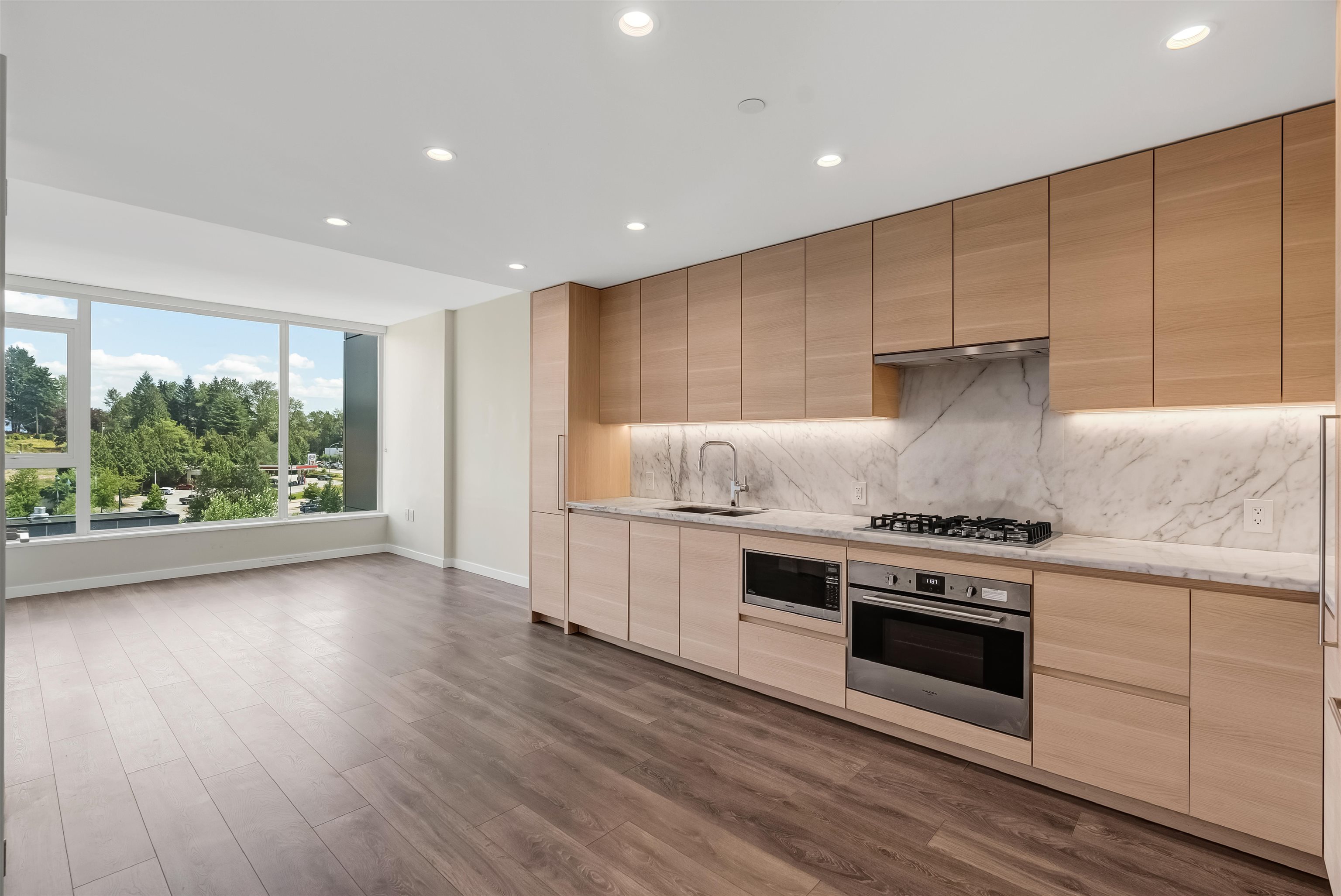 903 305 MORRISSEY ROAD Unit: 903