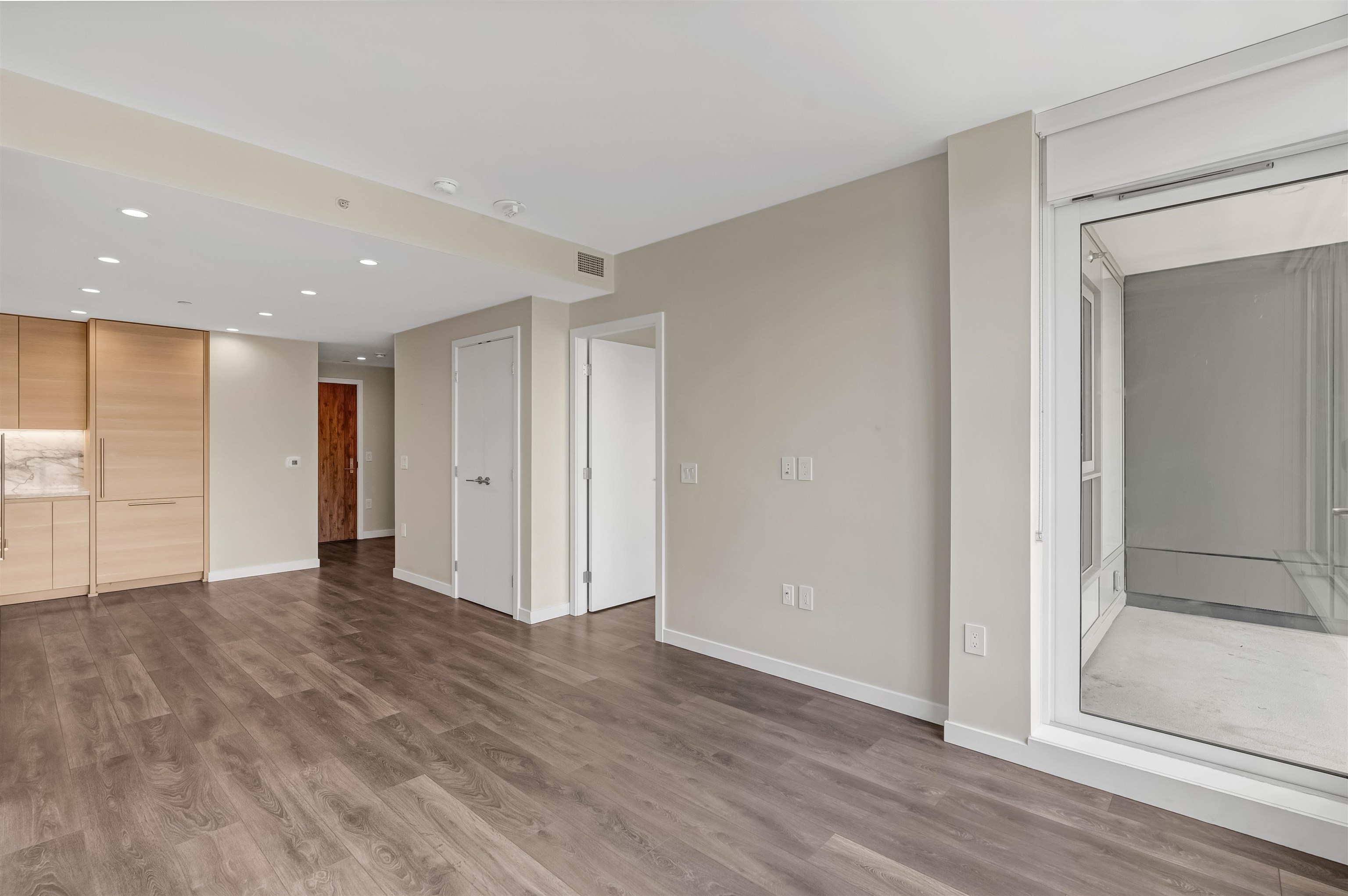 903 305 MORRISSEY ROAD Unit: 903