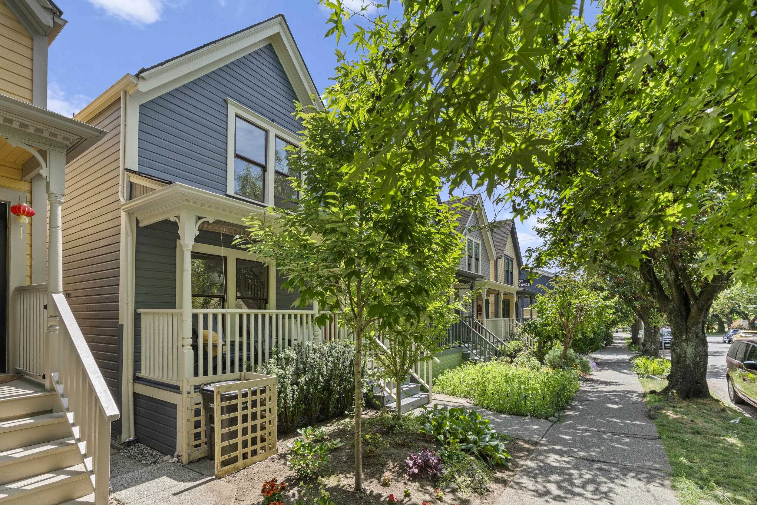 508 HAWKS AVENUE