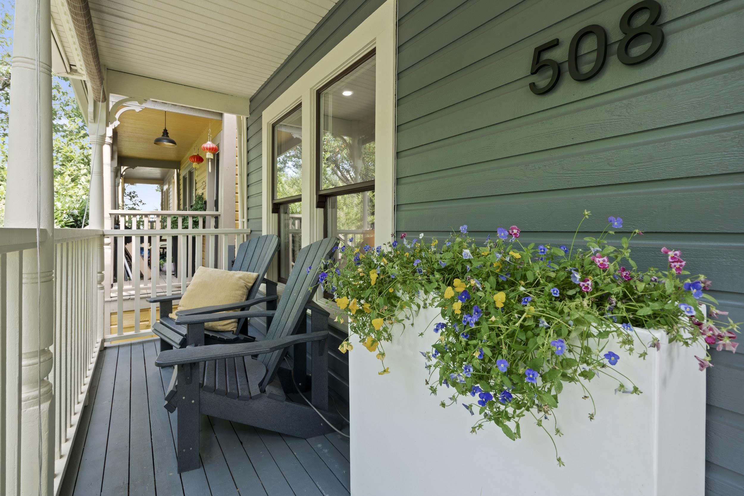 508 HAWKS AVENUE