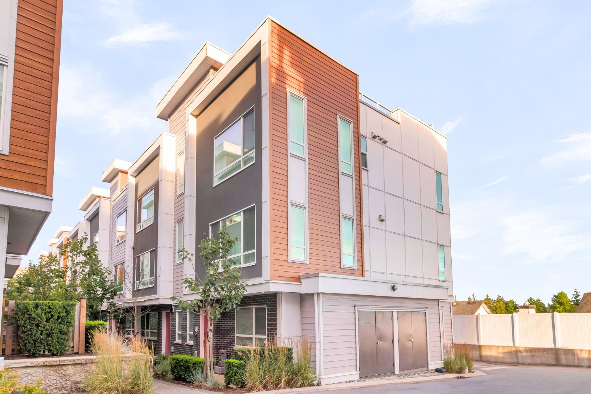 41 19628 55A AVENUE Unit: 41