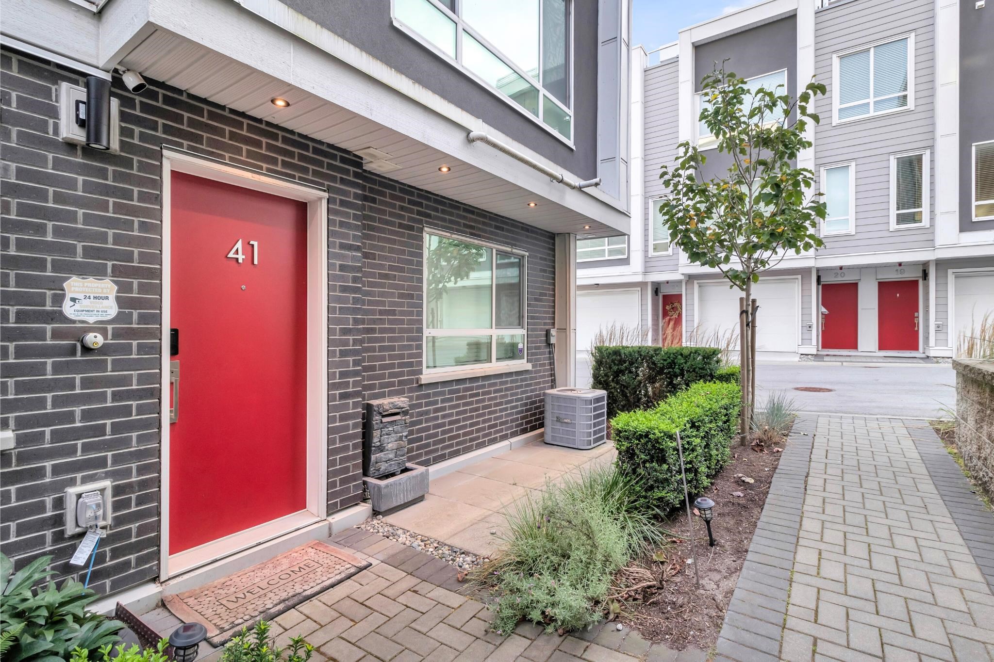 41 19628 55A AVENUE Unit: 41