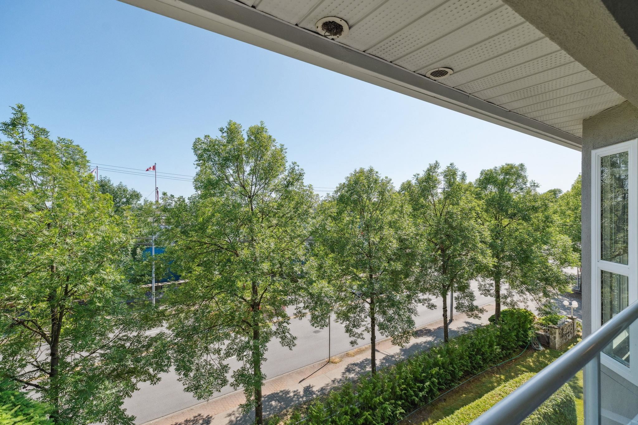 312 19835 64 AVENUE Unit: 312