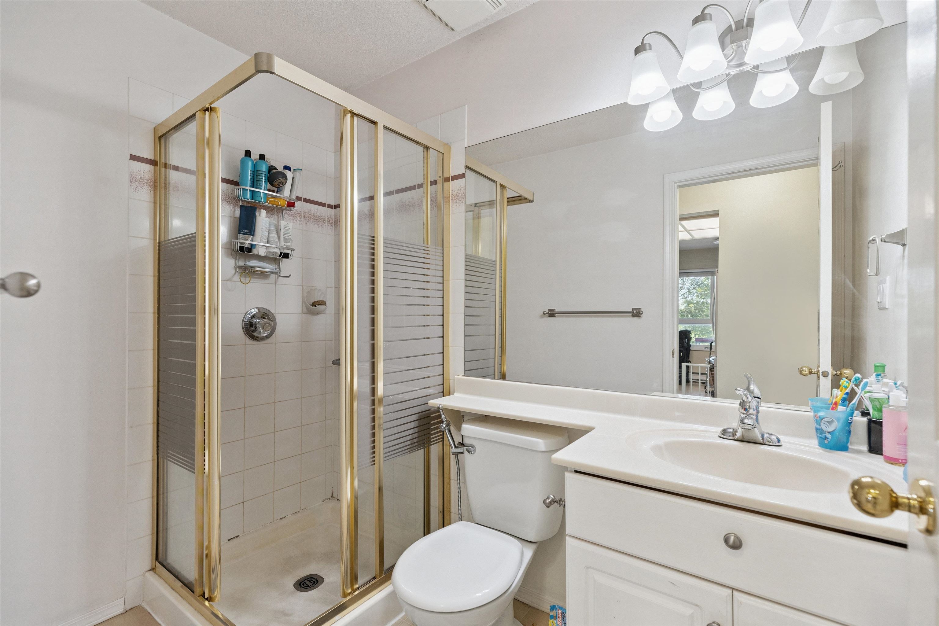 312 19835 64 AVENUE Unit: 312