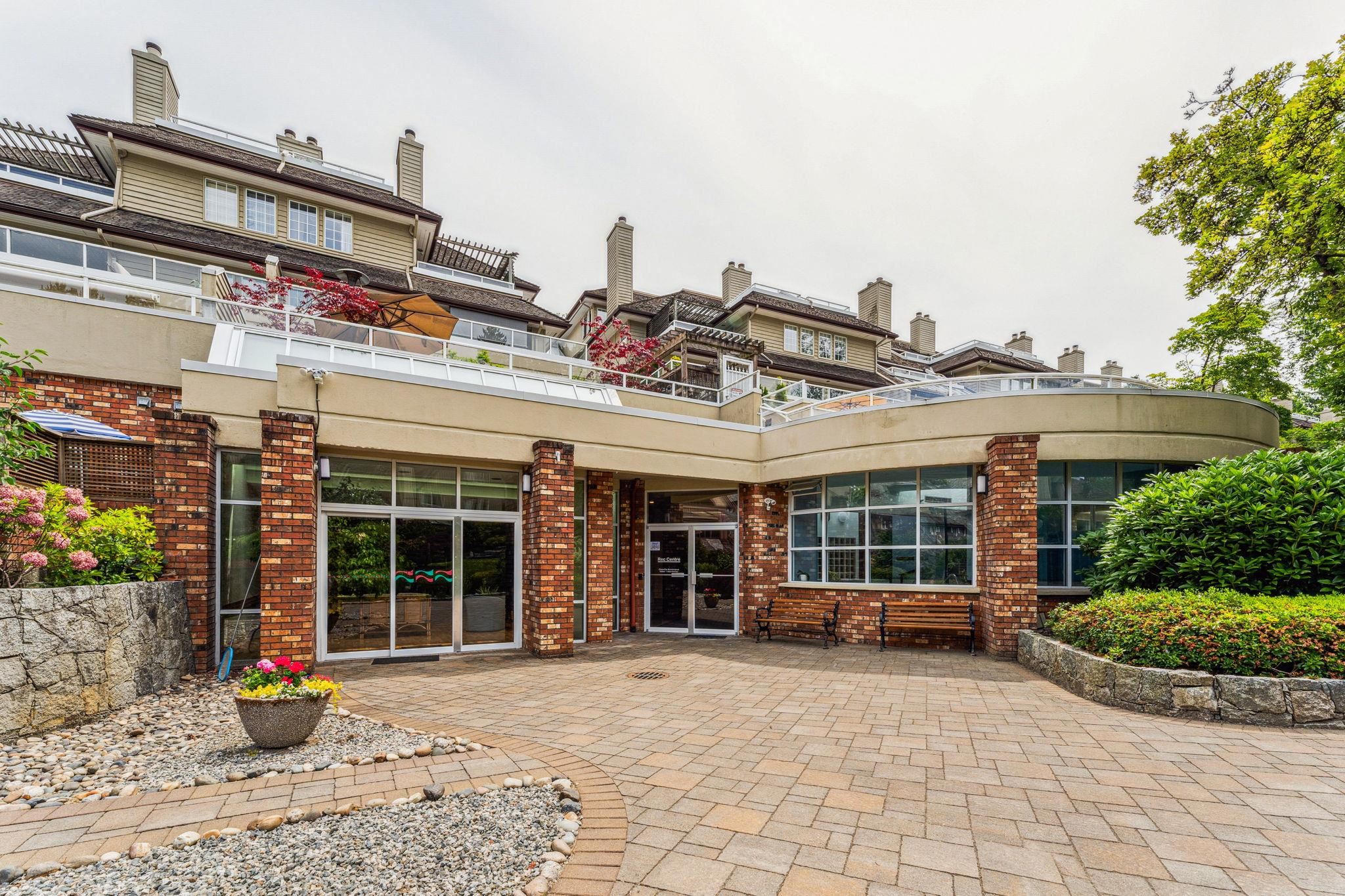 3969 CREEKSIDE PLACE