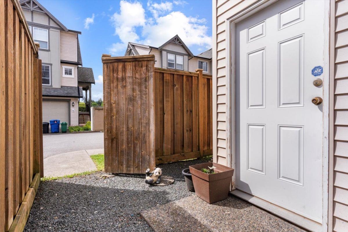 17 8917 EDWARD STREET Unit: 17