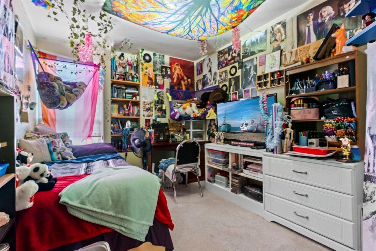 17 8917 EDWARD STREET Unit: 17