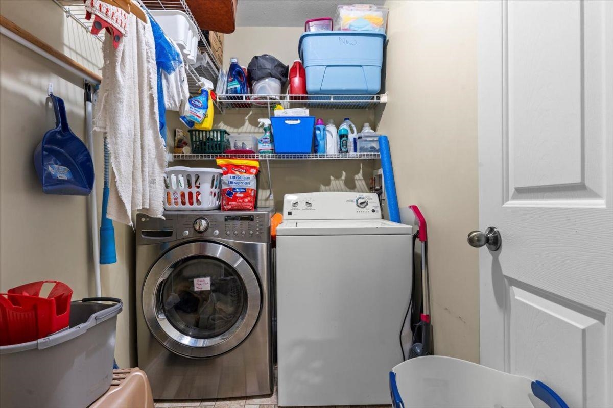 17 8917 EDWARD STREET Unit: 17