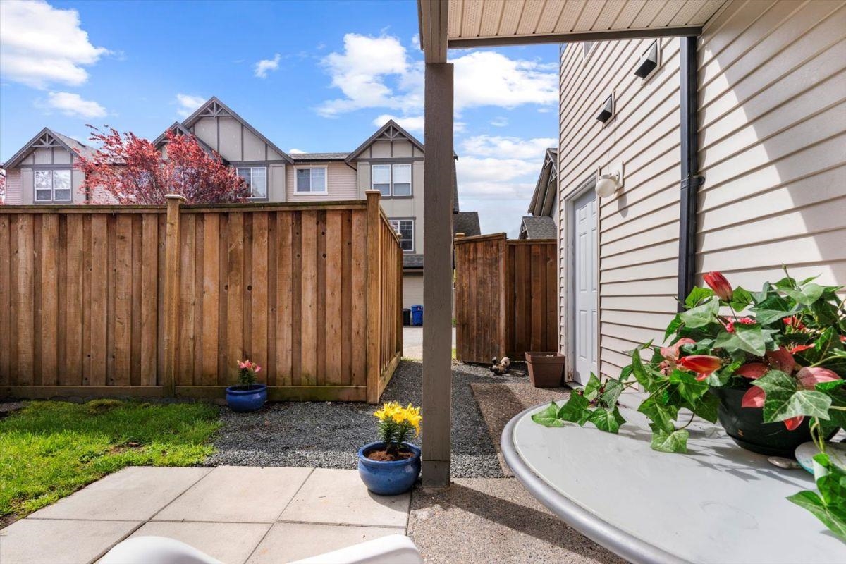 17 8917 EDWARD STREET Unit: 17