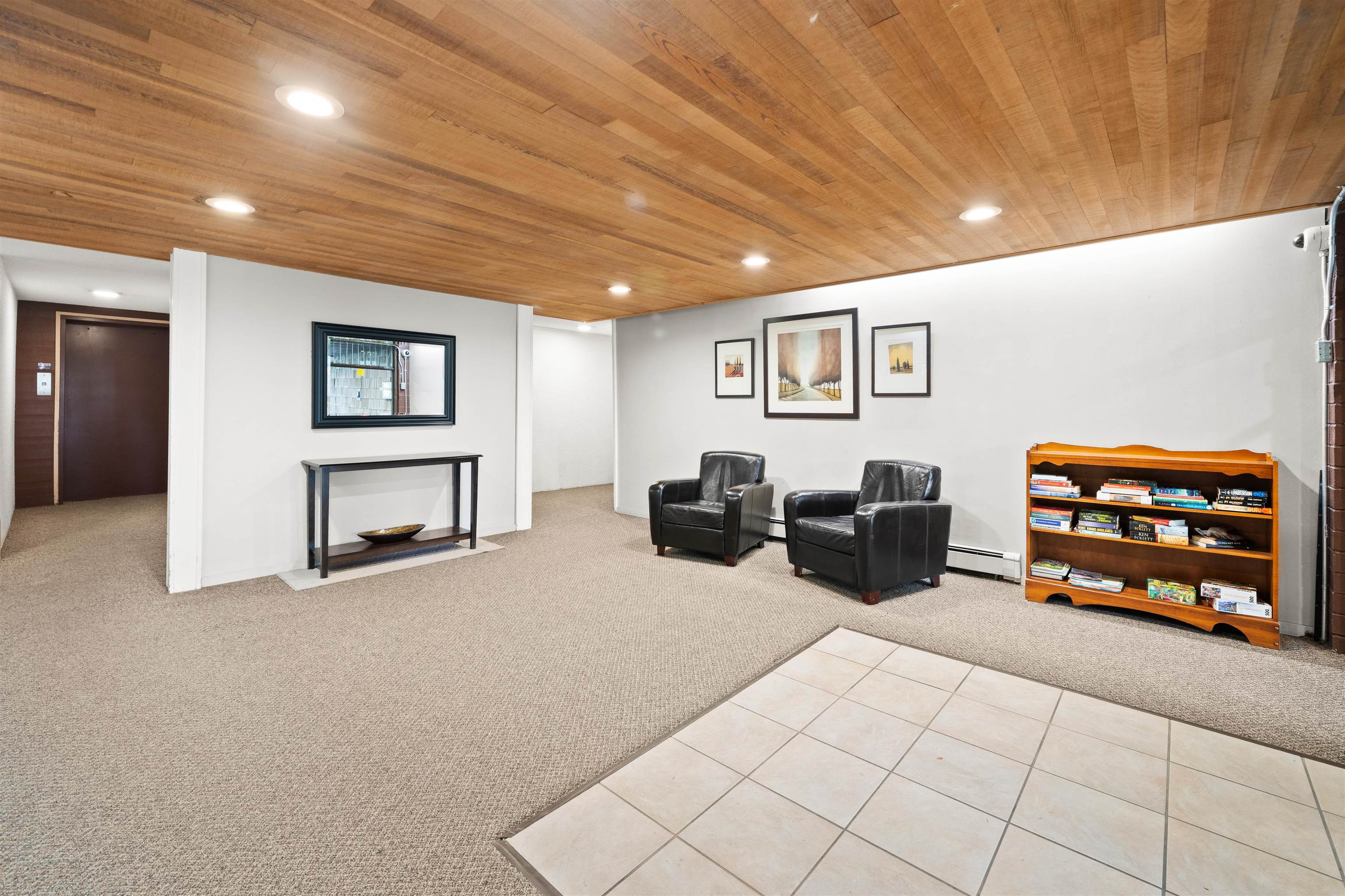 102 708 EIGHTH AVENUE Unit: 102