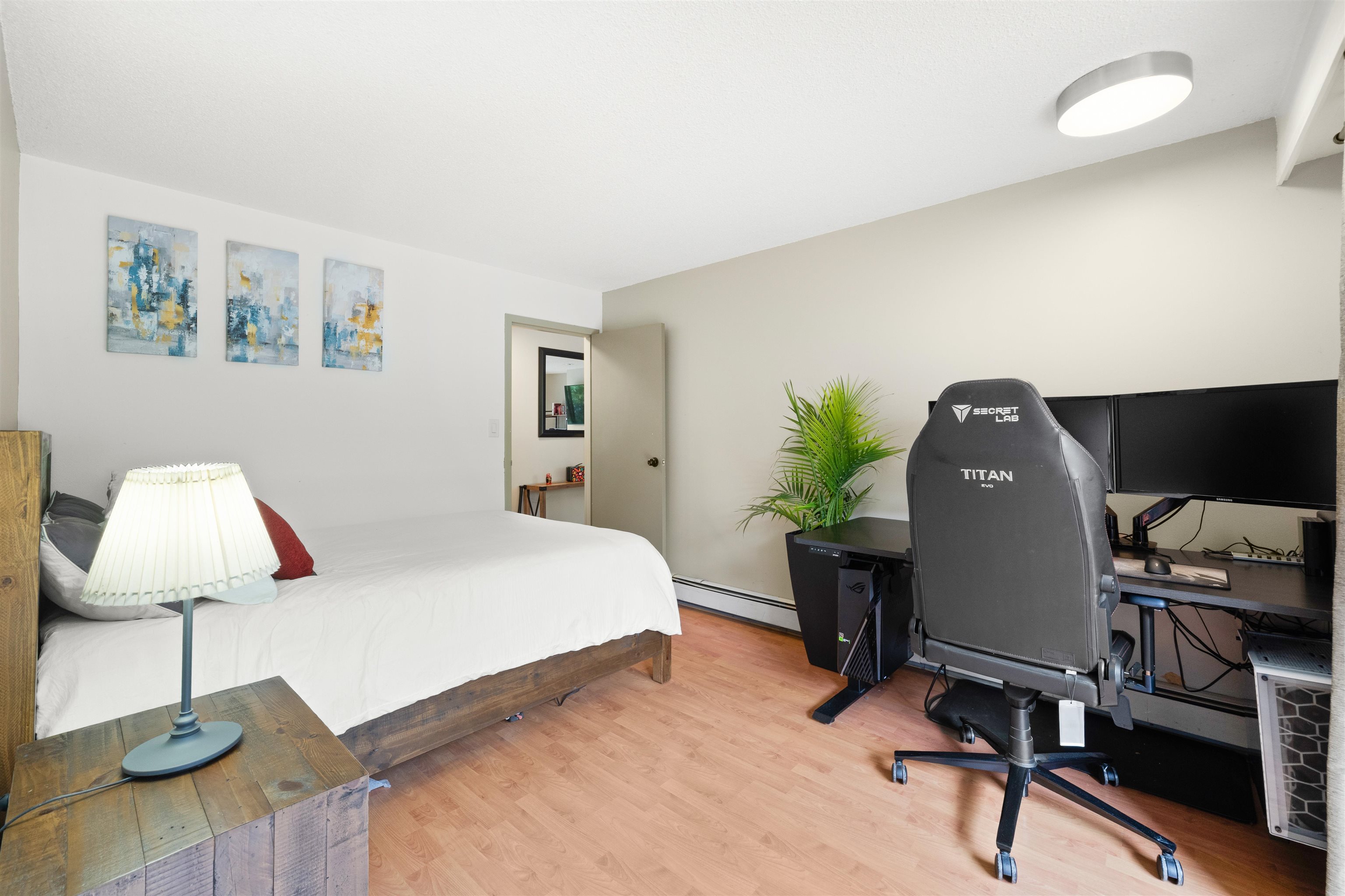 102 708 EIGHTH AVENUE Unit: 102