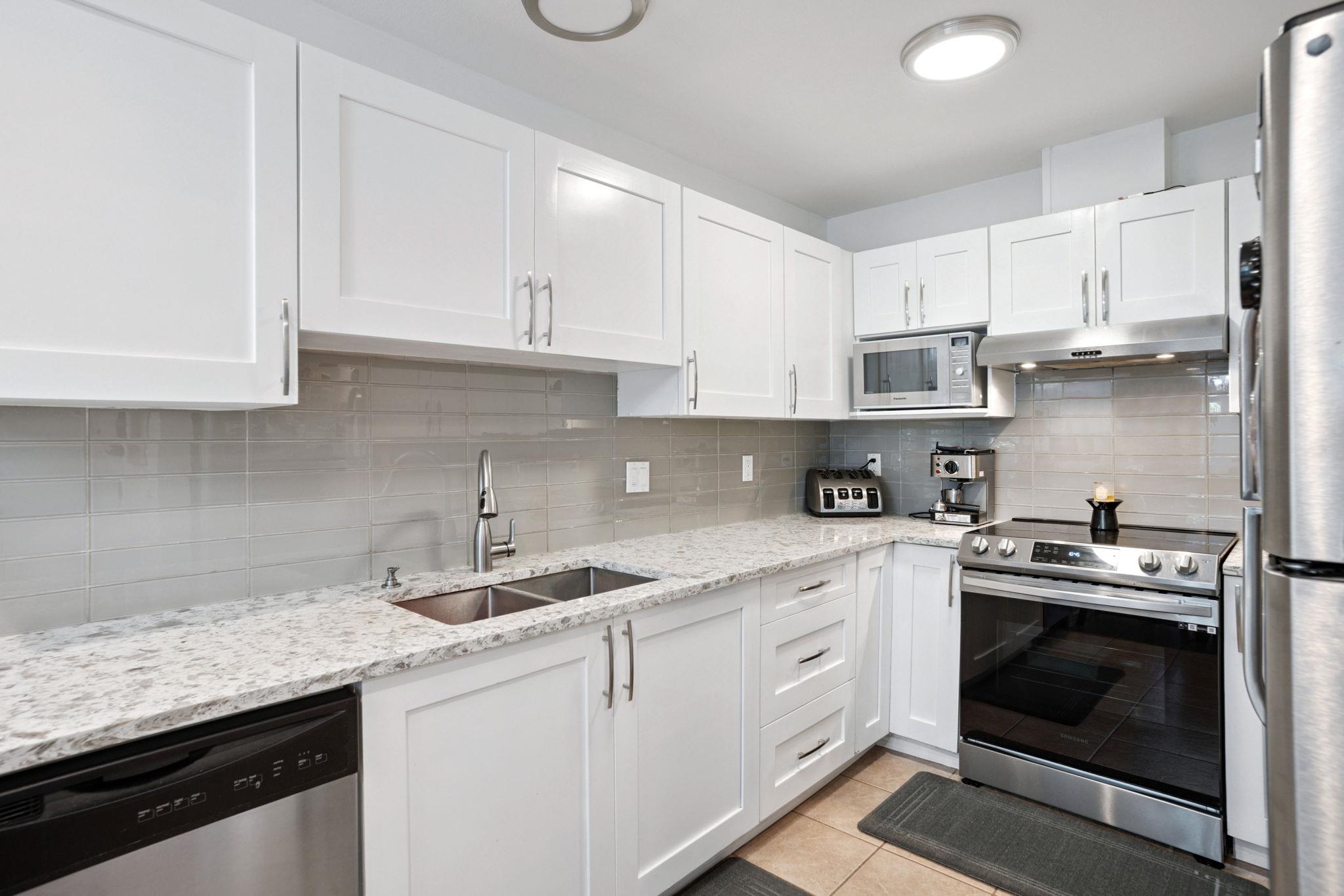 402 2983 CAMBRIDGE STREET Unit: 402